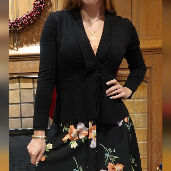 Classiques Entier Black Knit 2 Button Peplum Jacket sz S - Picture 9 of 14